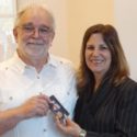 Entrega la Viceministra Primera de Justicia la Medalla “De la Amistad” a amigo solidario austriaco, Hermann Pernerstorfer