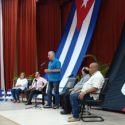 Emotivo encuentro entre los amigos de la solidaridad y el presidente cubano en vísperas del 71 aniversario del Moncada