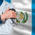 Médicos en Guatemala exigen a EEUU sacar a Cuba de lista espuria