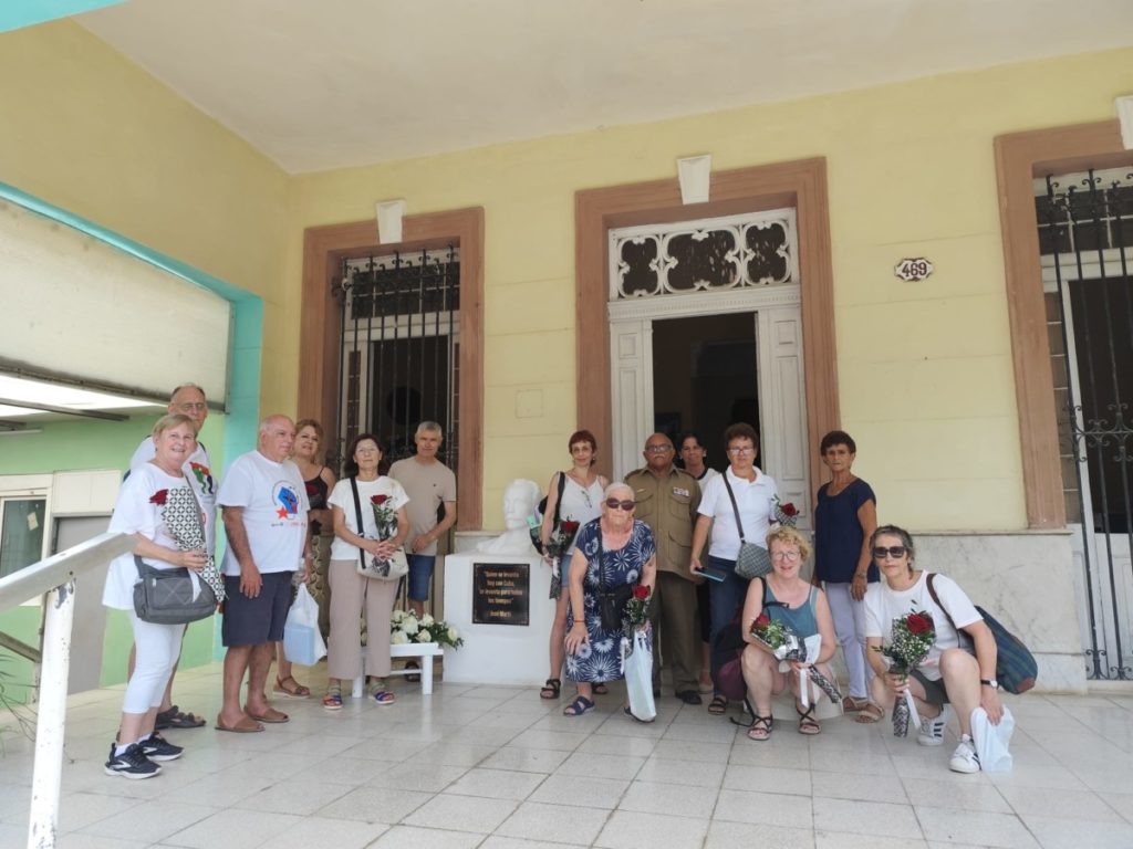 Brigada Solidaria Sanitaria a Cuba, encuentro con la Asociación de Combatientes de la Revolución Cubana.