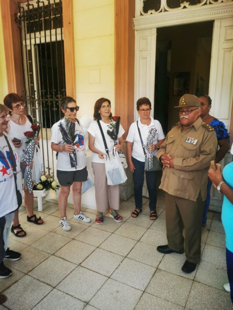 Brigada Solidaria Sanitaria a Cuba, encuentro con la Asociación de Combatientes de la Revolución Cubana.