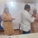 Activista panameña solidaria con Cuba recibe Medalla de la Amistad