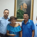 Amigos en Nicaragua entregan donativo como muestra de apoyo y amistad